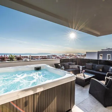 Fux Penthouse Whirlpool Meerblick Zadar Exterior photo