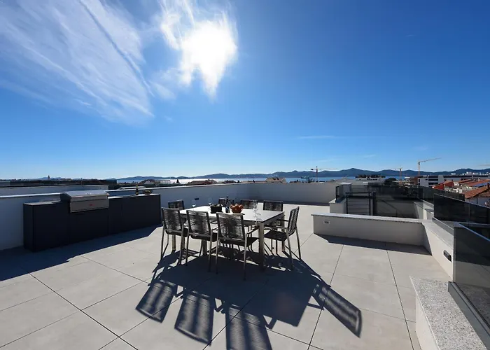 Fux Penthouse Whirlpool Meerblick Zadar