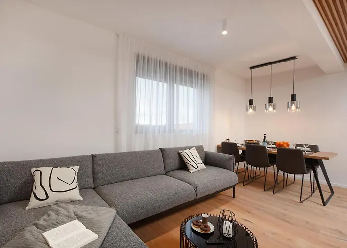 Fux Penthouse Whirlpool Meerblick Zadar
