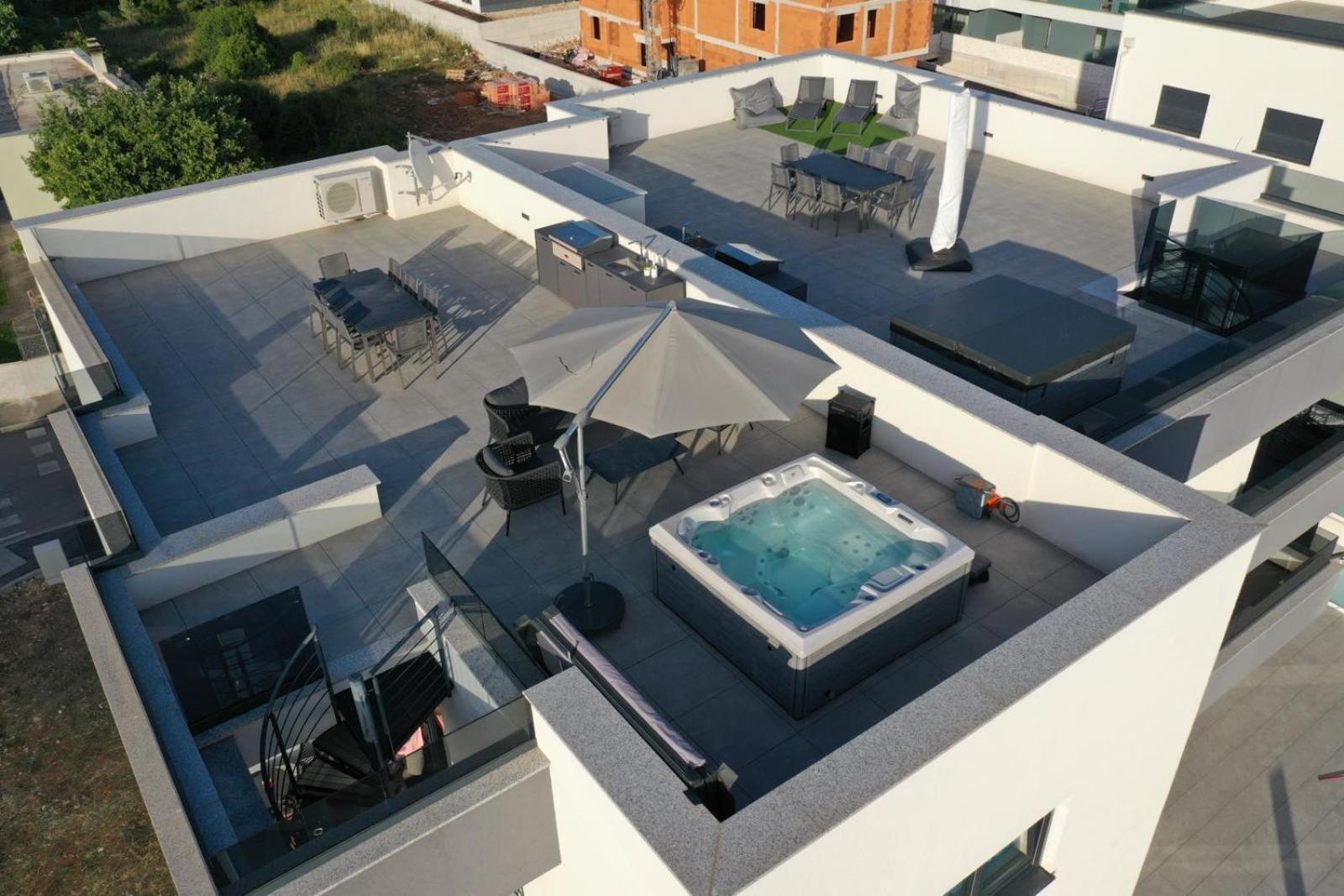 Fux Penthouse Whirlpool Meerblick *